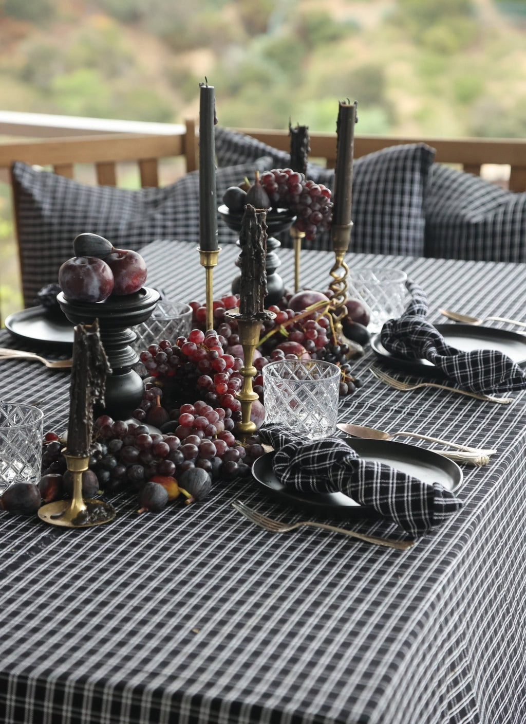 HARRISON PLAID - Black Tablecloth