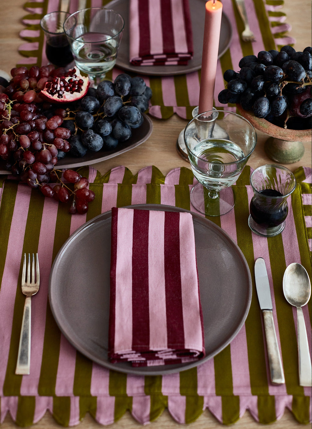 HTH x Domino MEDIUM STRIPE - Lilac & Pomegranate Napkins