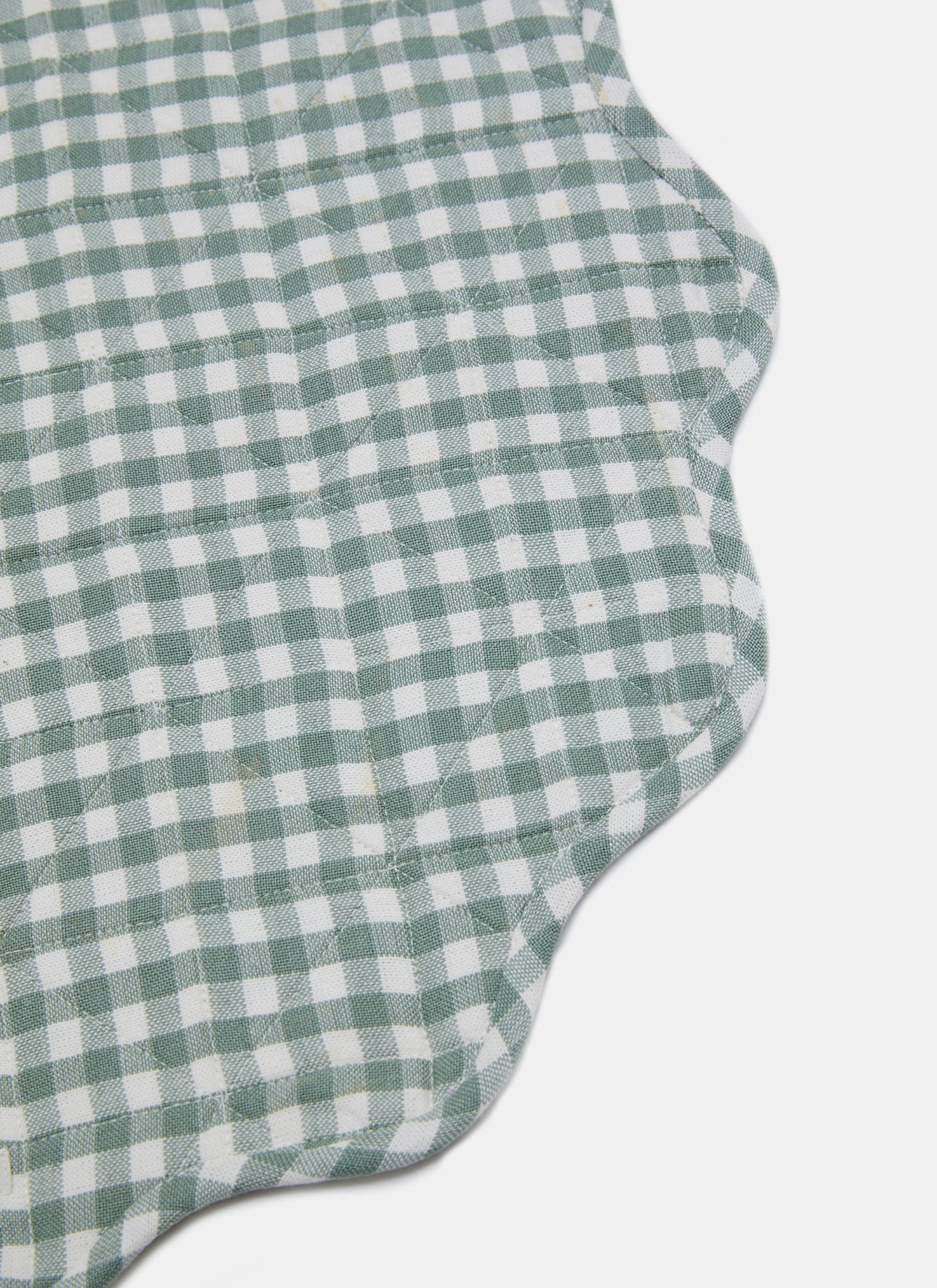 MINI GINGHAM - Sage Scalloped Edge Placemat