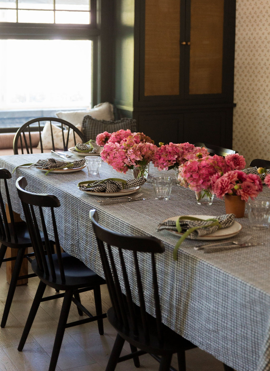 SOHO - Black Tablecloth