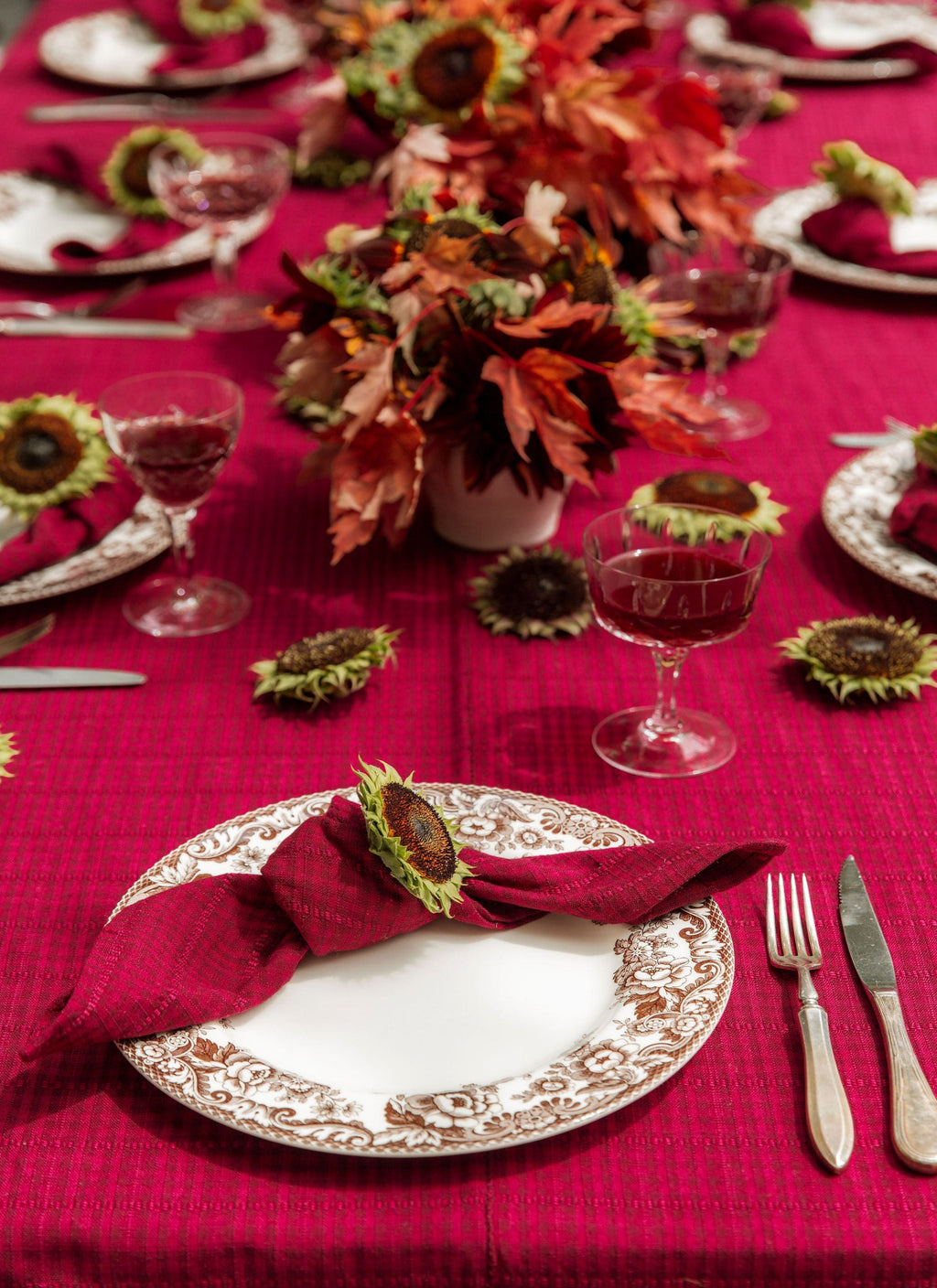 SOHO - Two Toned Bordeaux Tablecloth