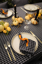 HARRISON PLAID - Black Tablecloth