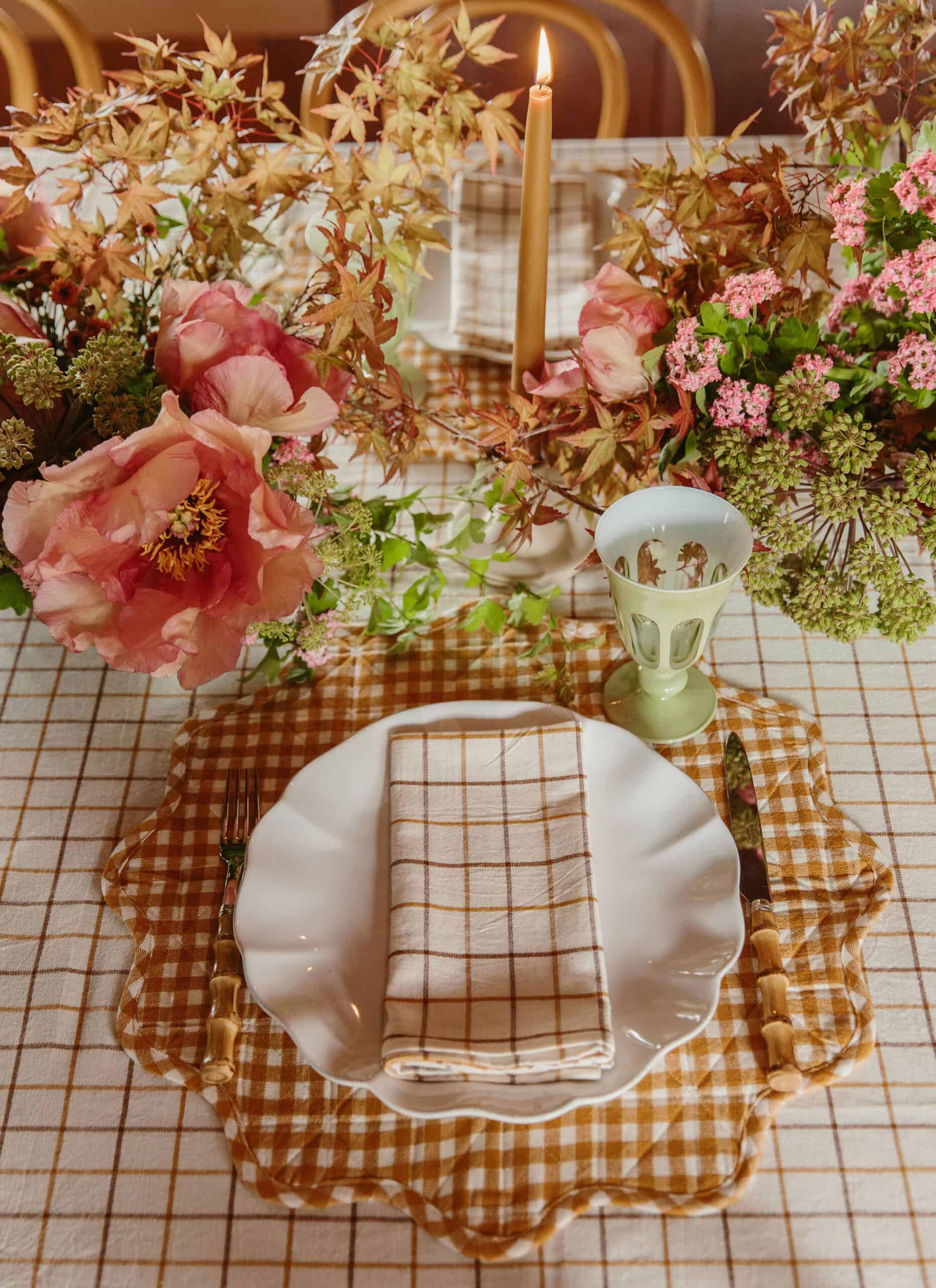 LATTICE - Nutmeg Tablecloth