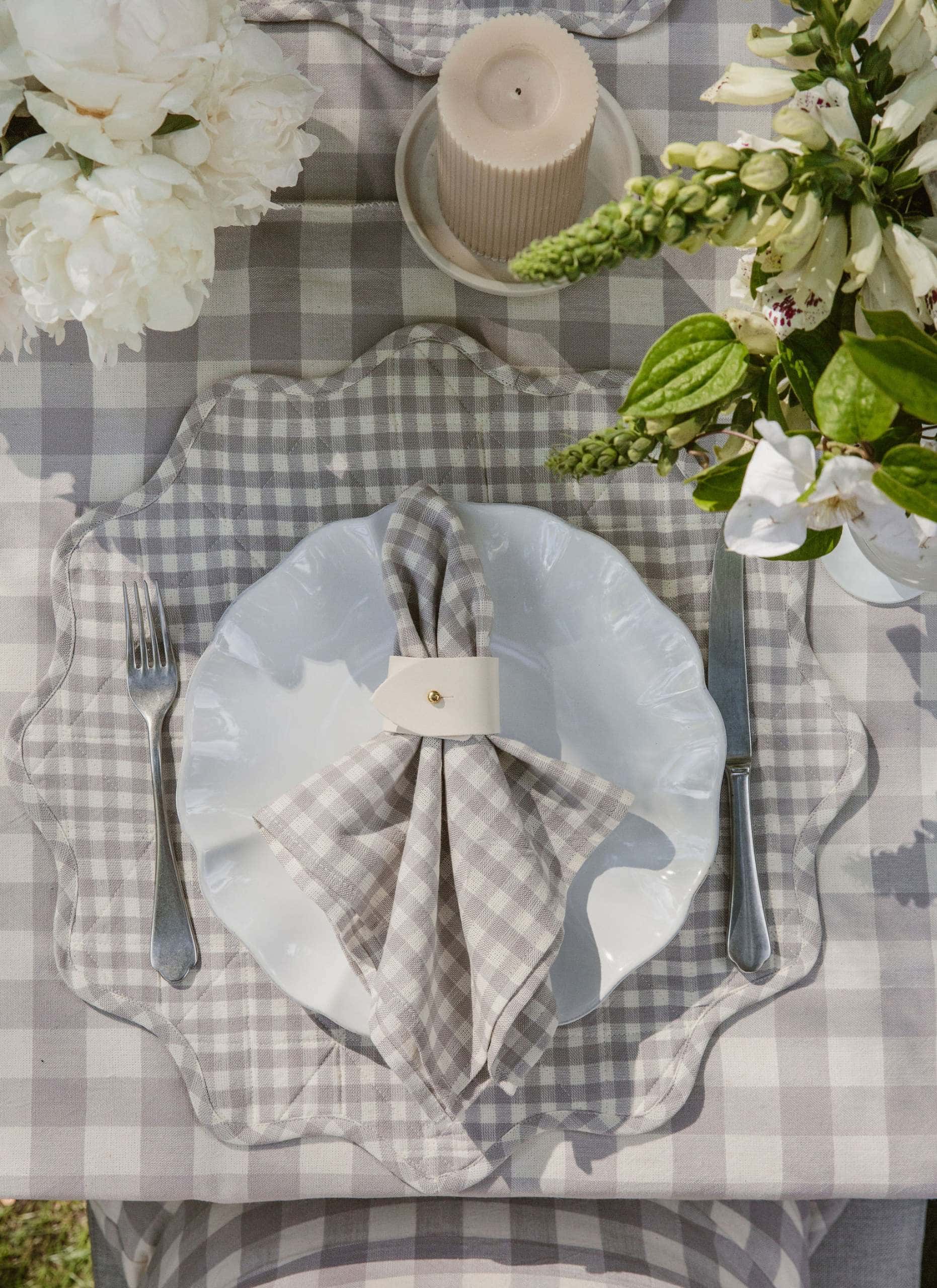 MINI GINGHAM - Dove Quilted Scallop Edge Placemat