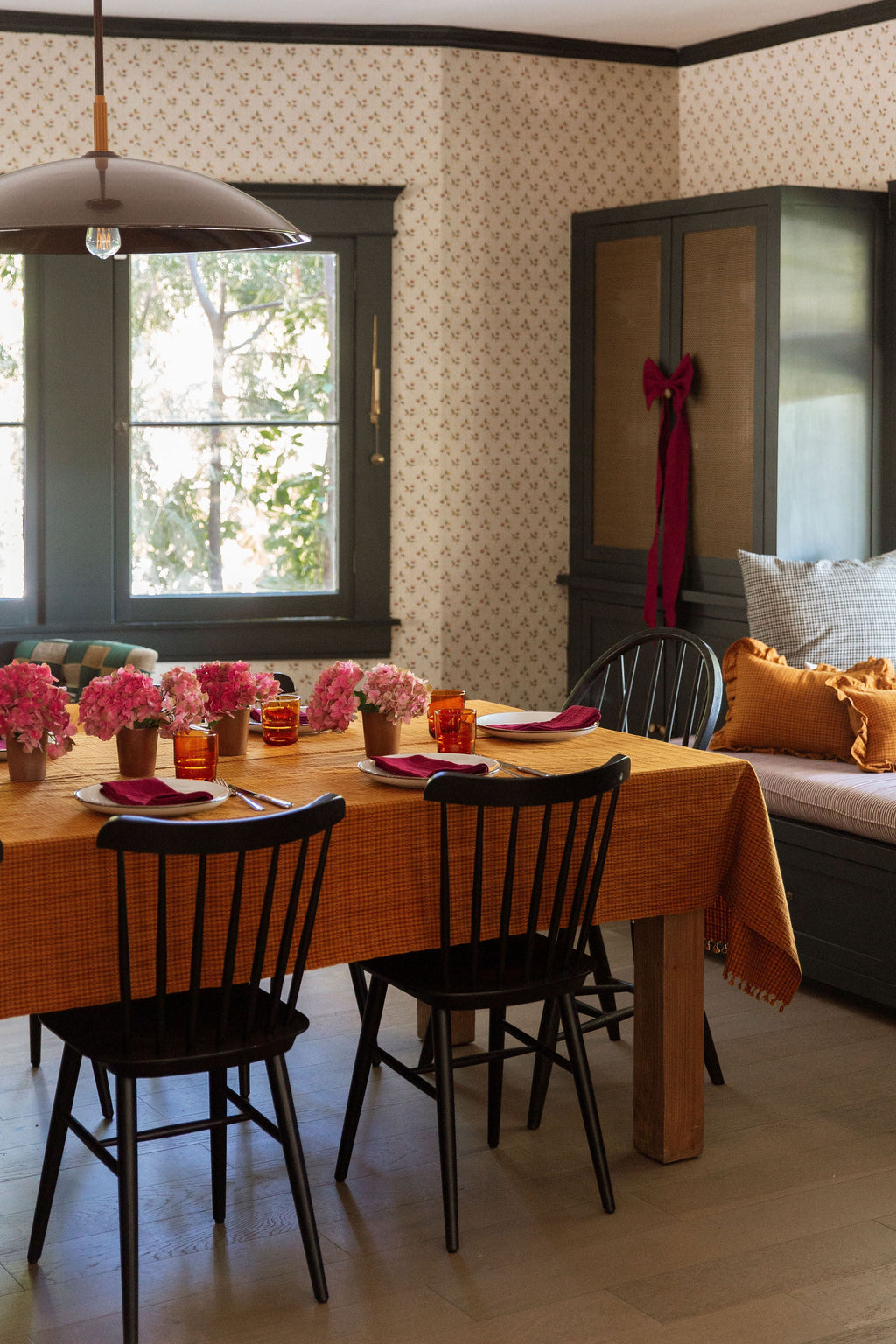 SOHO - Two Toned Amber Tablecloth