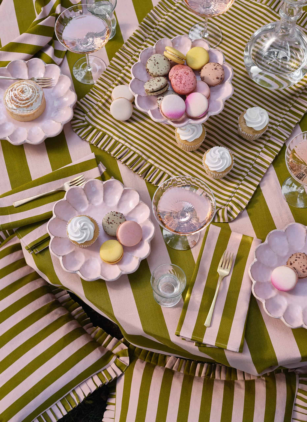 HTH x Domino WIDE STRIPE - Oat & Moss Tablecloth